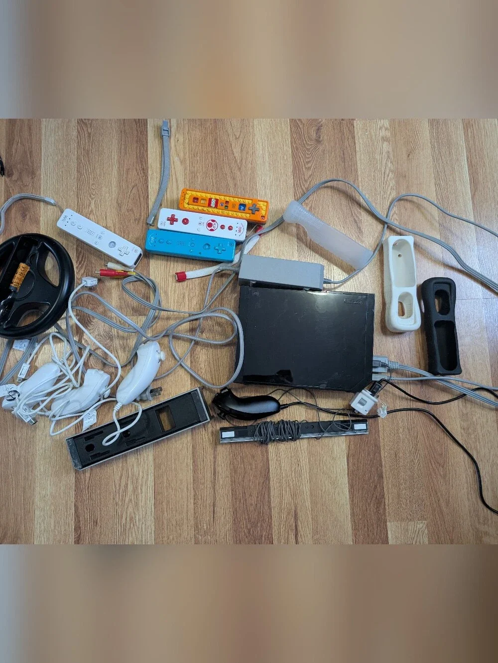 Nintendo Wii Console Bundle Nunchuks Controllers TESTED